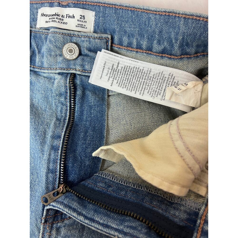 A&F High Rise 90's Relaxed Cowboy Embroidered Jeans 25 - Picture 7 of 9